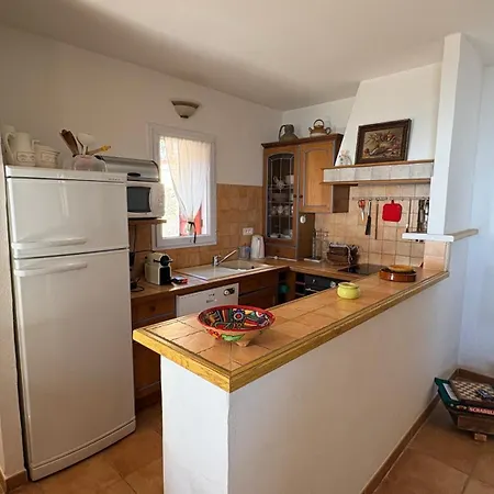 Maison De Charme Avec Vue Imprenable Sur Le Golfe De Porto-vecchio بيت للعطل بورتو فيكشْيو
