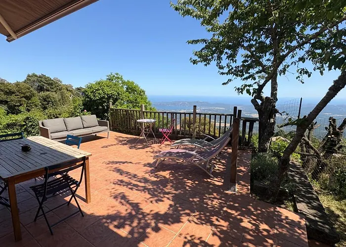 Maison De Charme Avec Vue Imprenable Sur Le Golfe De Porto-vecchio * Porto-Vecchio (Corsica)